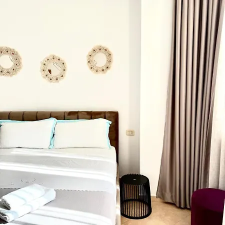 Emar - Sea View Апартаменты